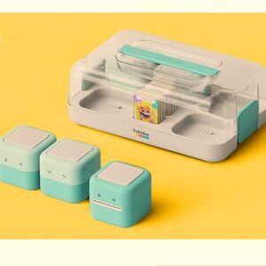 EUC Tokidos play cube set with 4 game cards